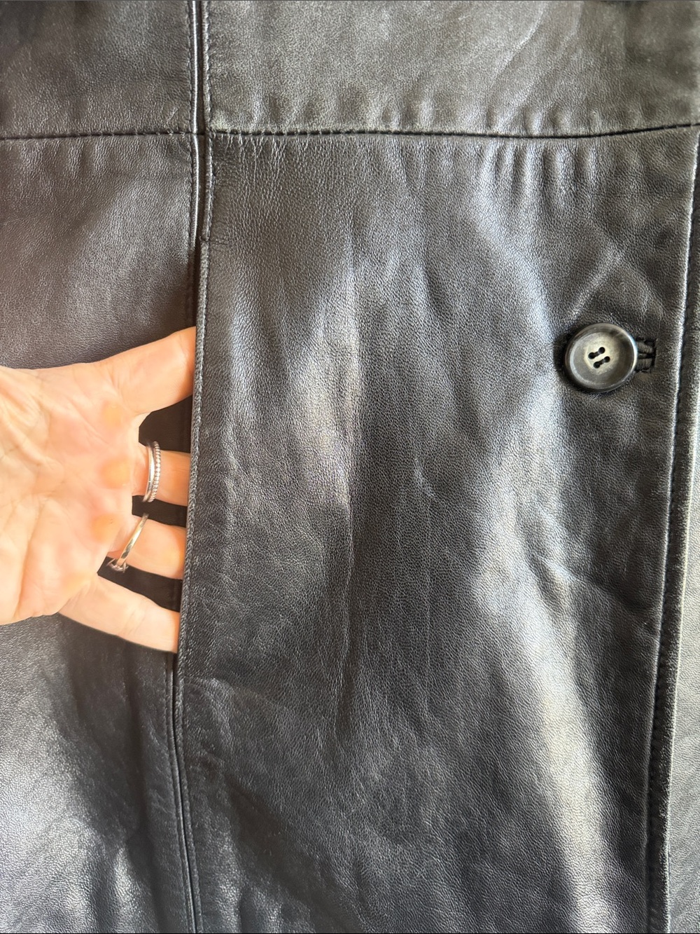 Leather jacket - Picture 5 of 12